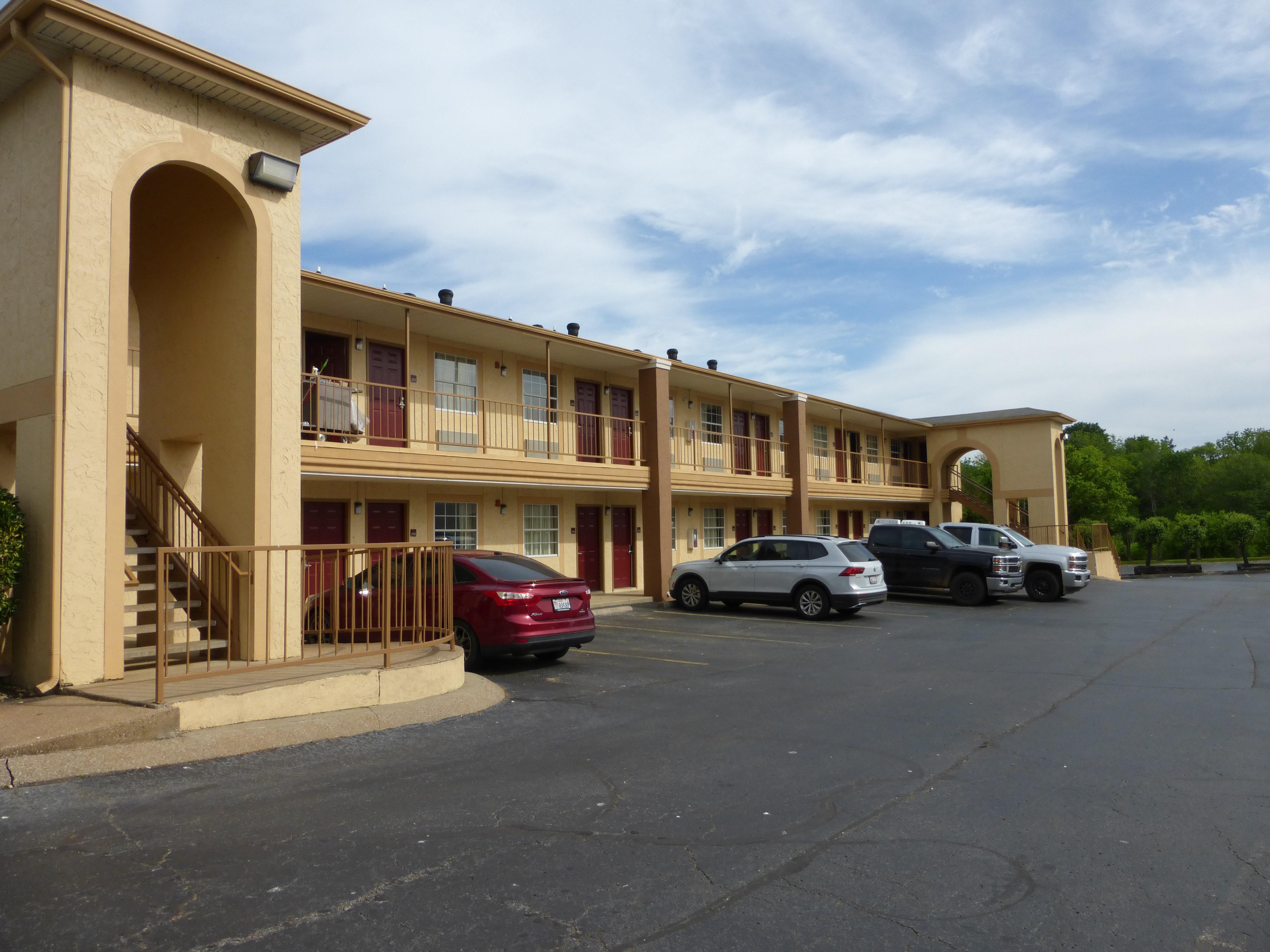 Red Roof Inn Columbia, Tn Экстерьер фото