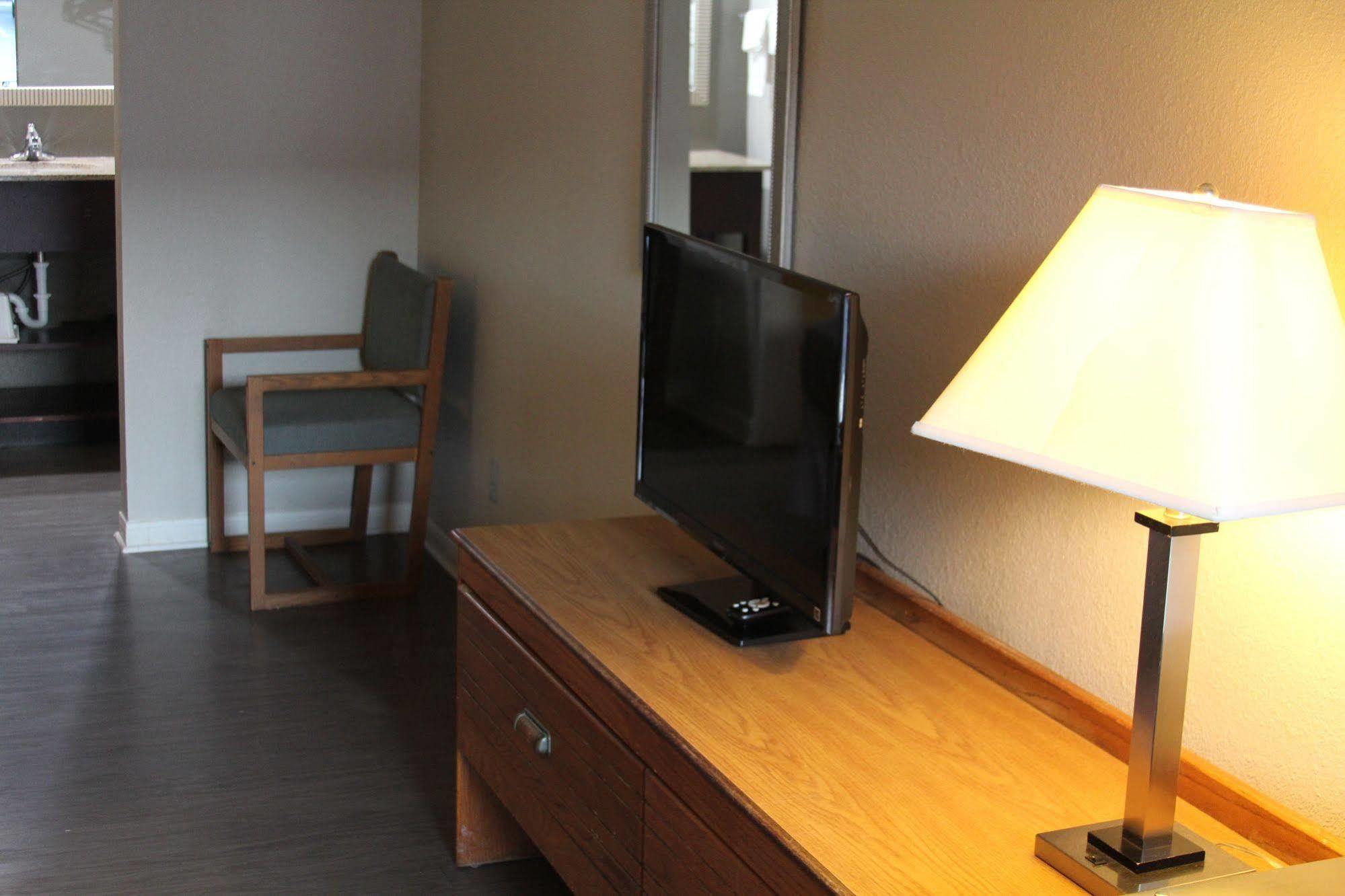 Red Roof Inn Columbia, Tn Экстерьер фото
